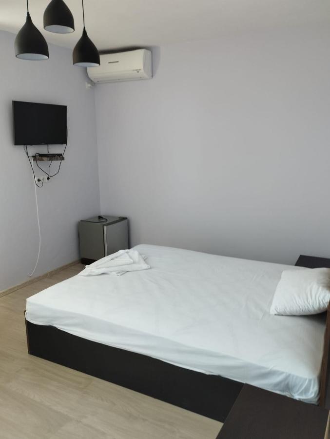Alfa Guest Rooms With Parking فارنا المظهر الخارجي الصورة