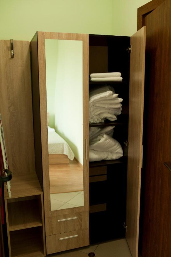 Alfa Guest Rooms With Parking فارنا المظهر الخارجي الصورة