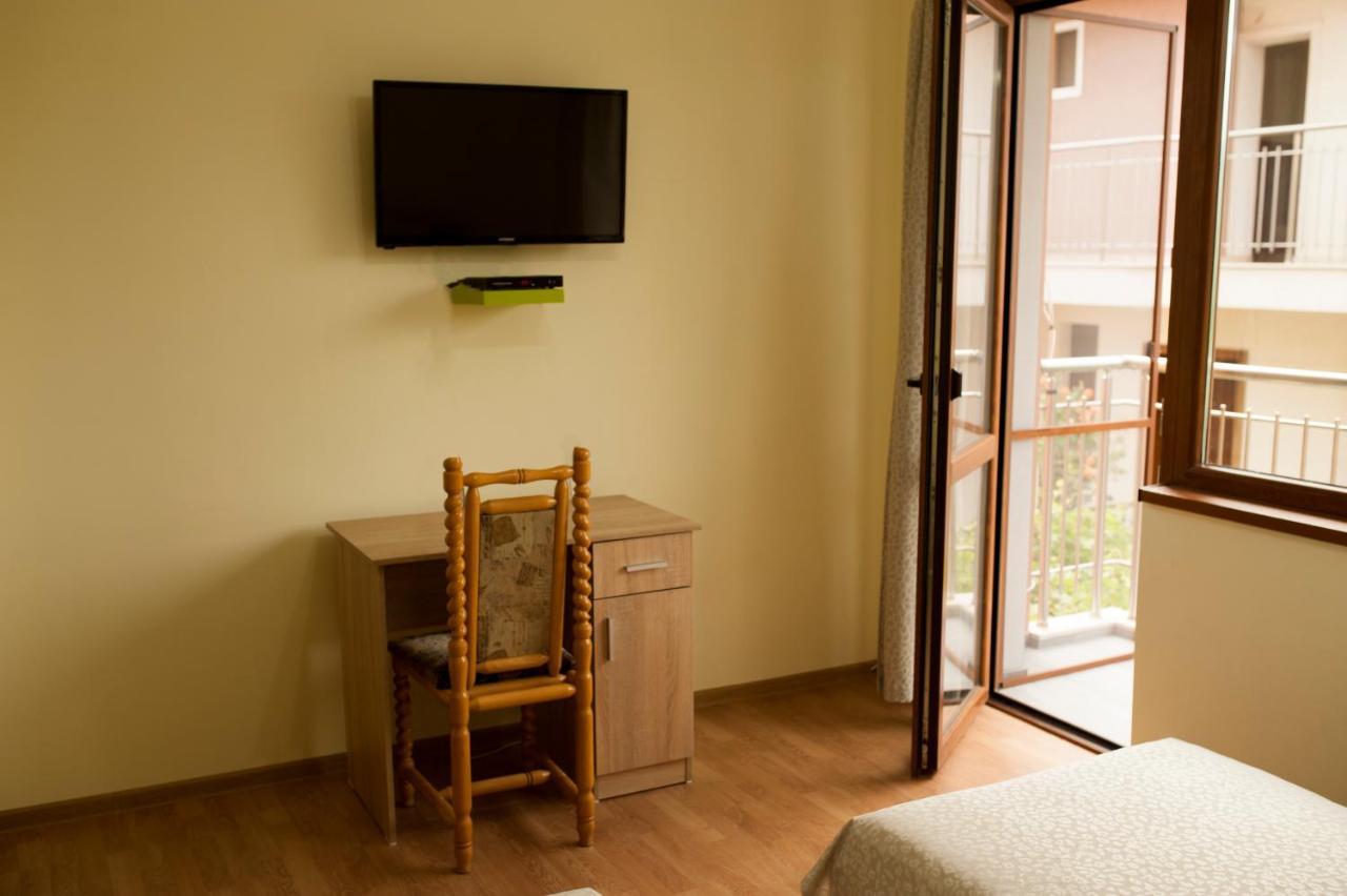 Alfa Guest Rooms With Parking فارنا المظهر الخارجي الصورة