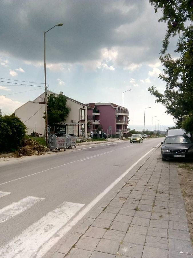 Alfa Guest Rooms With Parking فارنا المظهر الخارجي الصورة