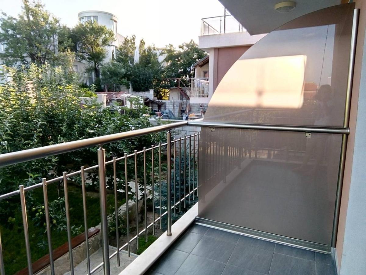 Alfa Guest Rooms With Parking فارنا المظهر الخارجي الصورة