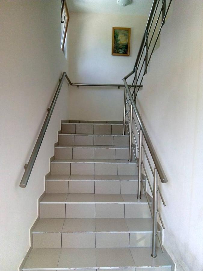 Alfa Guest Rooms With Parking فارنا المظهر الخارجي الصورة
