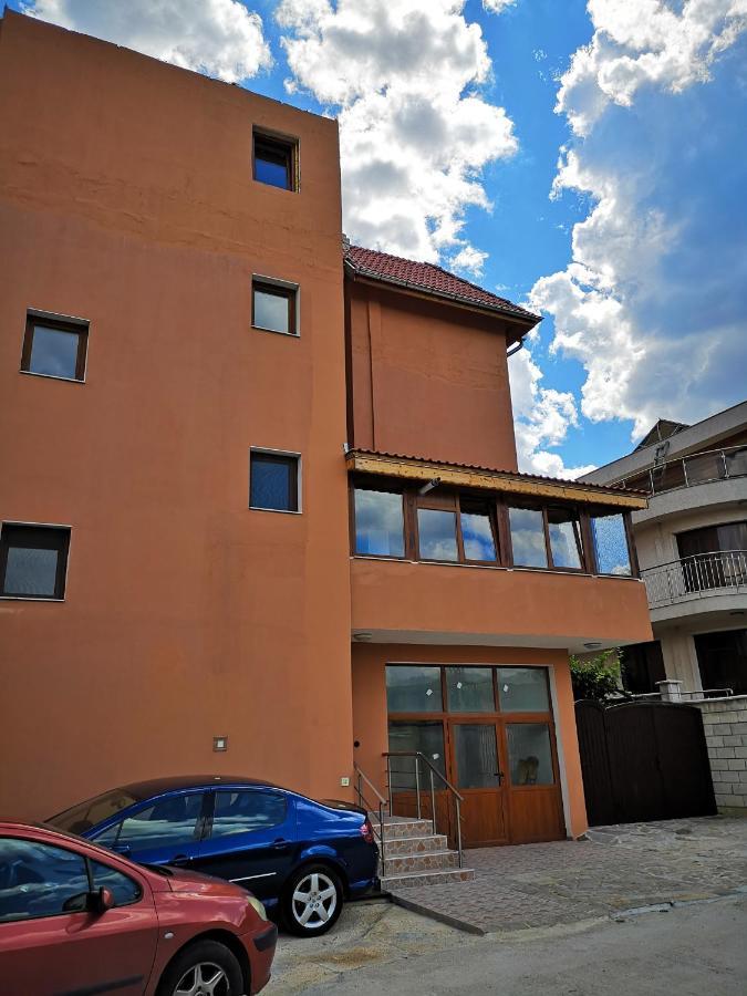 Alfa Guest Rooms With Parking فارنا المظهر الخارجي الصورة