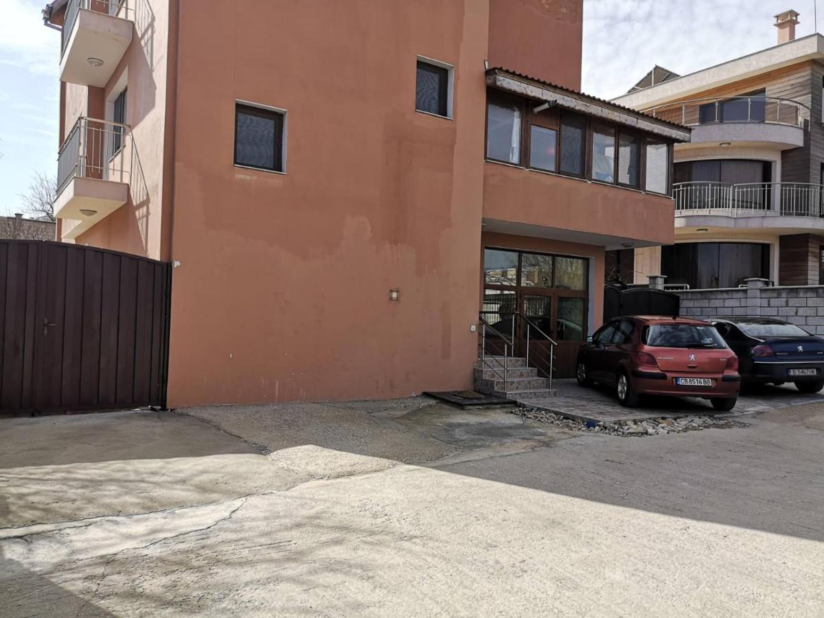 Alfa Guest Rooms With Parking فارنا المظهر الخارجي الصورة